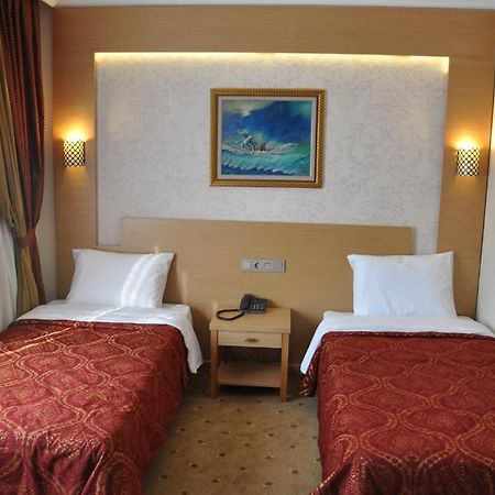 Gebze Palas Hotel Bagian luar foto