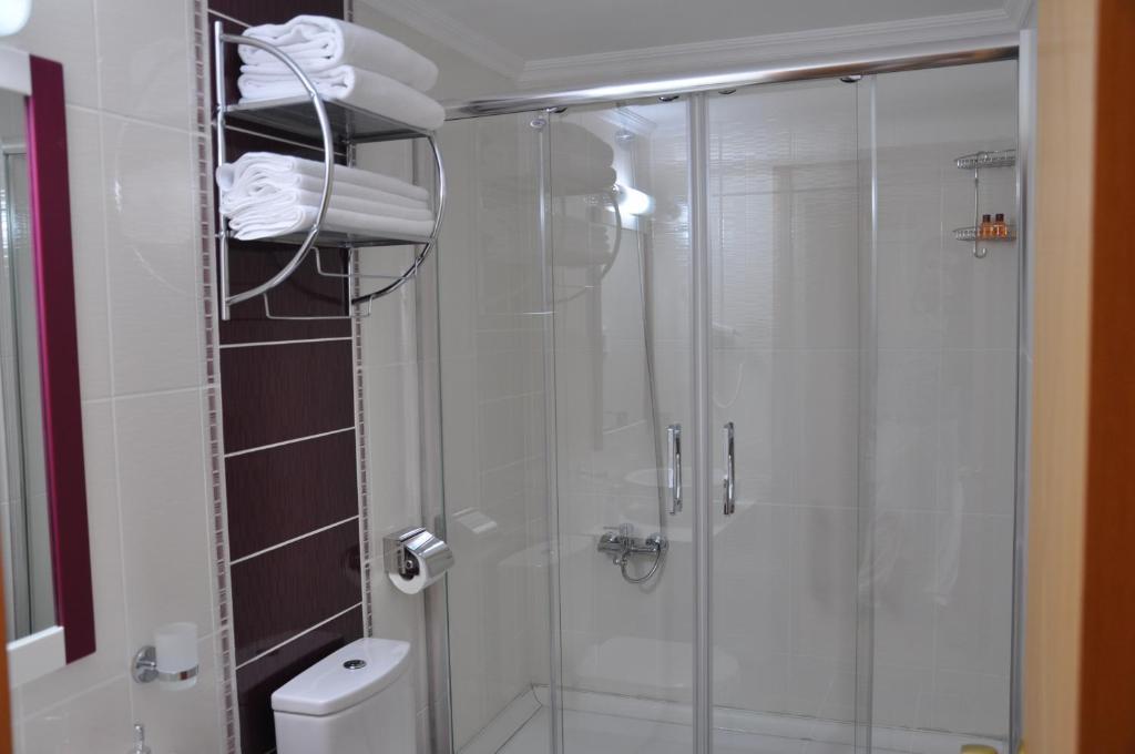 Gebze Palas Hotel Bagian luar foto