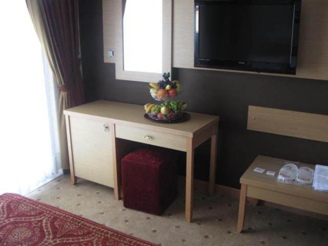 Gebze Palas Hotel Bagian luar foto